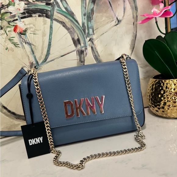SOLD❤️🌷DKNY sina blue shoulder bag 💙 - Picture 3 of 15